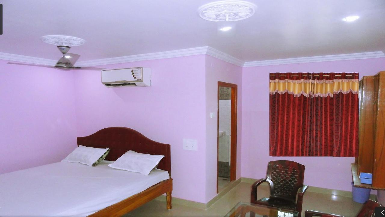 Hotel Royal Palace Bhadrachalam Bagian luar foto